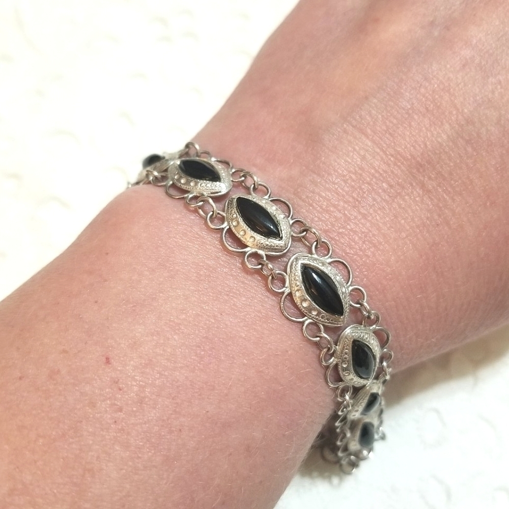 Sterling Filigree Vintage Onyx Bracelet